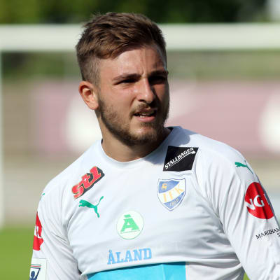 Albion Ademi