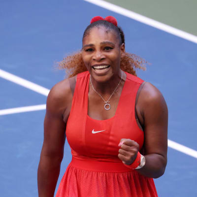 Serena Williams tuulettaa.