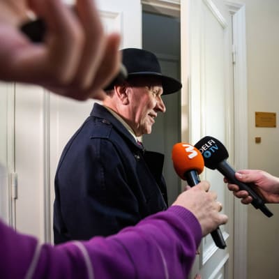 Kuvassa on Mart Helme.