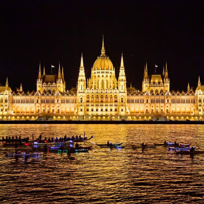 Unkarin parlamenttitalo.