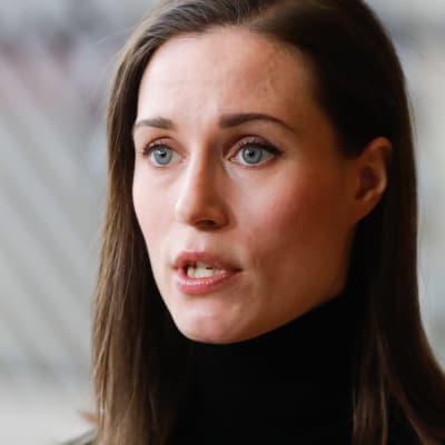 Närbild på statsminister Sanna Marin. 