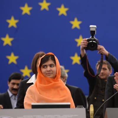 Malala Yousafzai fick EU-parlamentets människorättspris Sacharov-priset