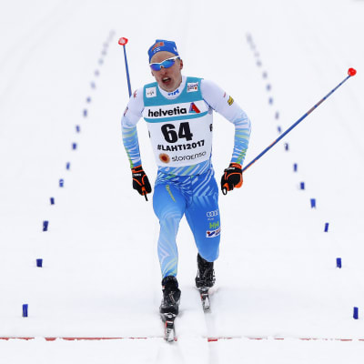 Iivo Niskanen vinner guld på 15 kilometer i Lahtis 2017.