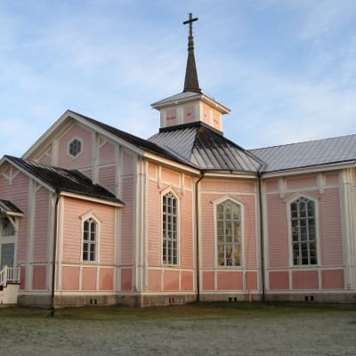 Övermark kyrka.
