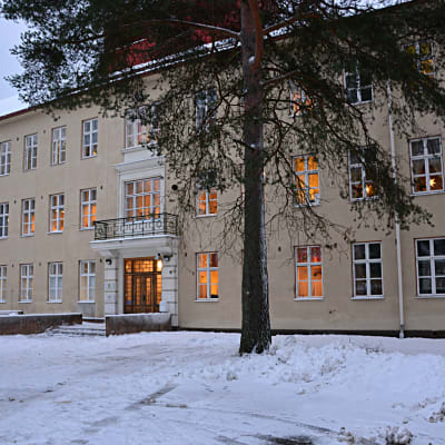 B-huset vid Vasa centralsjukhus psykiatriska enhet i Roparnäs i Vasa