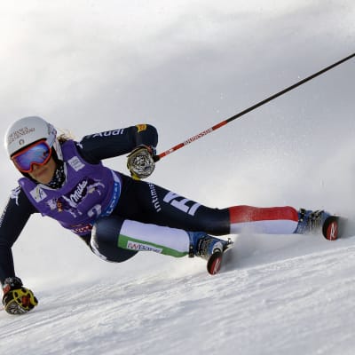 Federica Brignone aloitti alppihiihtokauden uransa ensimmäisellä voitolla.