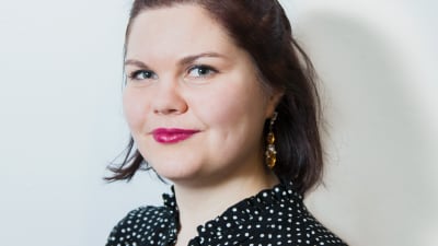 Porträtt av medieforskaren Kaisu Hynnä.