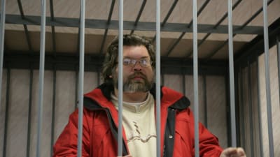 Greenpeaceaktivisten Roman Dolgov riskerar åtal för piratism
