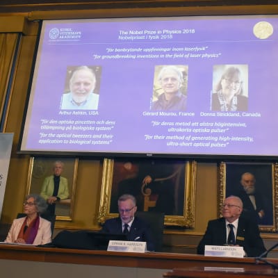 Presskonferens för årets Nobelpris i fysik