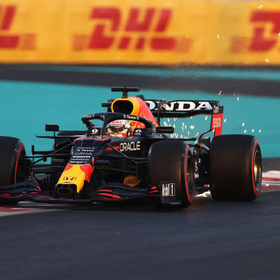 Max Verstappen paalulle.