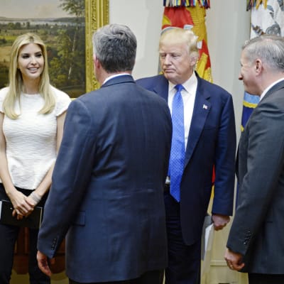 Ivanka Trump får ett eget kontor i Vita huset där hon blir faderns inofficiella rådgivare på heltid