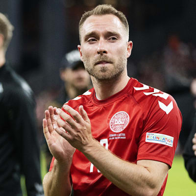 Martin Braithwaite och Christian Eriksen.
