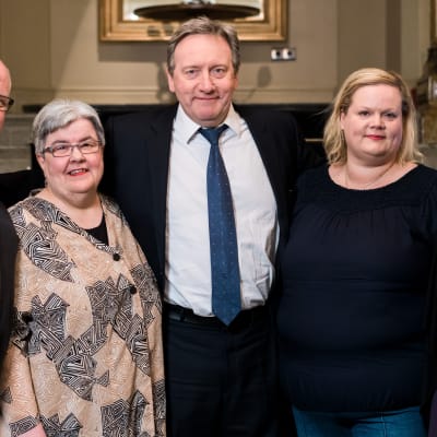 Helsingin vierailullaan näyttelijä Neil Dudgeon tapasi maanantaina 12.2. joukon Midsomerin faneja iltapäiväteellä. 