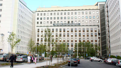 Huvudingången till Norrlands universitetssjukhus