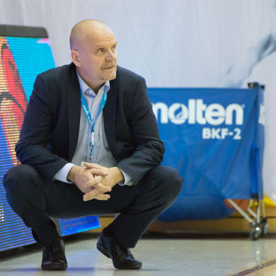 Pekka Salminen är en finsk baskettränare.