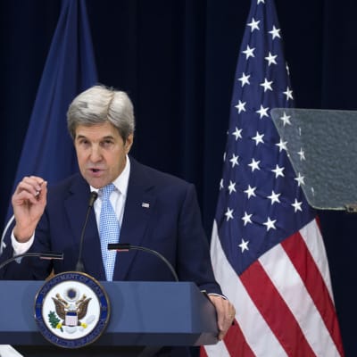 John Kerry håller tal inför pressen om Obamaadministrationens visioner för fred i Mellanöstern den 28 december 2016.