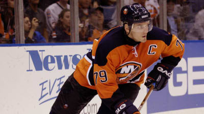 Aleksej Jasjin i New York Islanders tröja.