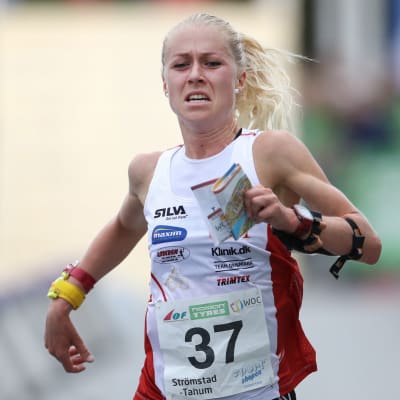 Orienteraren Maja Alm från Danmark tog sitt andra VM-guld på två dagar.