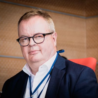 Sosiaali- ja terveysministeriön kansliapäällikkö Veli-Mikko Niemi.