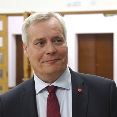 Porträttbild av Antti Rinne