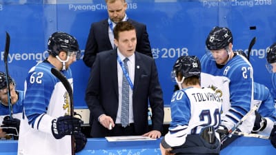 Lauri Marjamäki under Finlands OS-match mot Kanada.