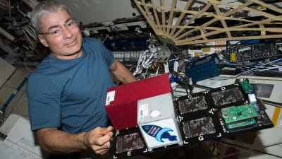 Den amerikanske astronauten Mark Vande Hei på Internationella rymdstationen