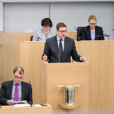 Alexander Stubb och Juha Sipilä i riksdagen