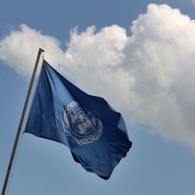 YK-lippu hulmuaa