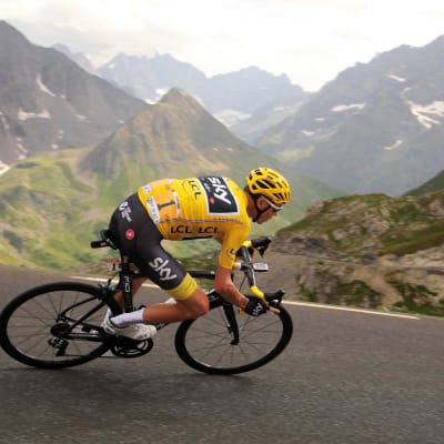 Chris Froome på en etapp av Tour de France 2017.