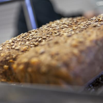 Keitonen Oy:n valmistamaa leipää Kuopion leipomossa.