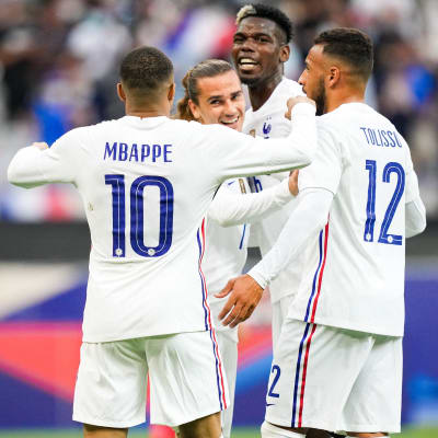 Frankrike firar mål i landskamp 2021.