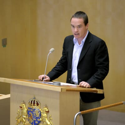 Kent Ekeroth i Sveriges riksdag sommaren 2011.