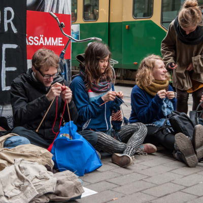 Demonstration mot klädindustrins utnyttjande av arbetare i Bangladesh, 2013.