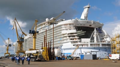Allure of the Seas byggs på Åbovarvet.