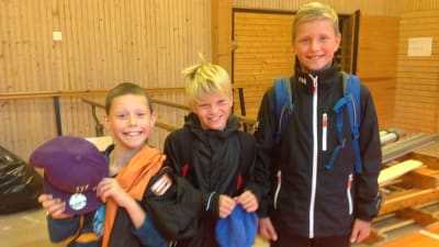 Antero Kuusk, Vinski Salomäki, Sebastian Wide går alla i klass fyra och är nöjda med att skolan renoveras.
