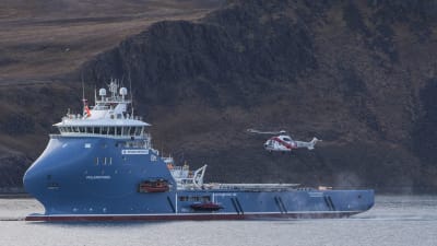 Norska räddningsfartyg tog sig snabbt till platsen nära det ryska gruvsamhället Barentsburg