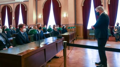 President Sauli Niinistö talar inför Borgå ungdomsfullmäktige.