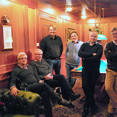 Nya och galma Dansdaxmedlemmar. Från vänster: Gösta Hjerpe, Max Åkersten, Mikael Österberg, Yngve Lithén, Gerhard Loo, Per-Anders Lindell