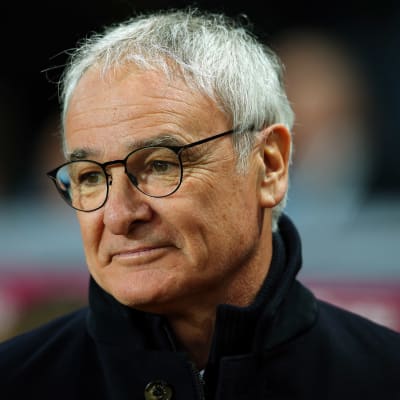 Claudio Ranieri var inte nöjd med att Leicester fick ett rött kort.