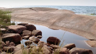 Strandklippa på Åland.