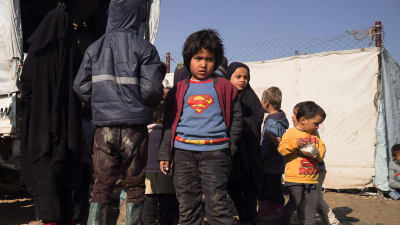 Lapsia al-Holin leirillä.