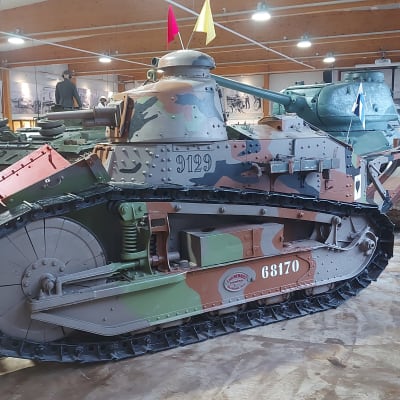 Suomen ensimmäinen panssarivaunumalli Renault FT-17