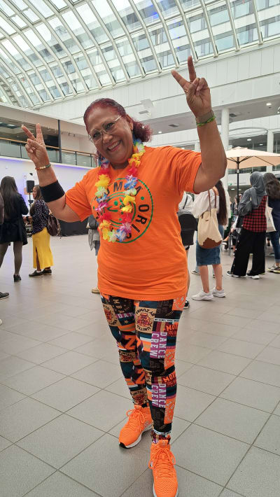 Martha Zamora ordnar zumbakurser och på Konstens Natt uppträdde hennes elever i Rewell Center.