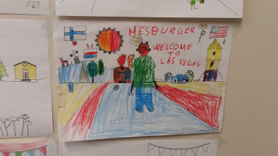 Bild på ritning på Hesburger som ett barn gjort.