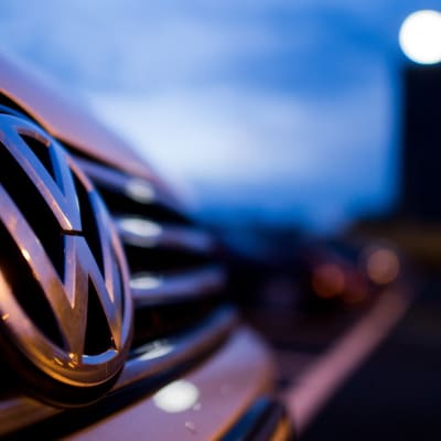 Volkswagen auto.