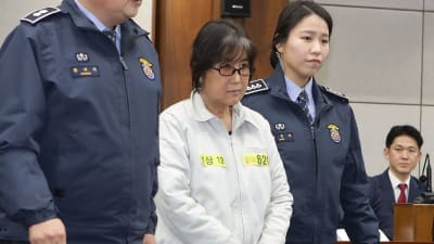 Choi Soon-sil som misstänks för korruption i Sydkorea