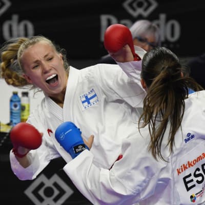 Titta Keinänen jagar medalj i karate