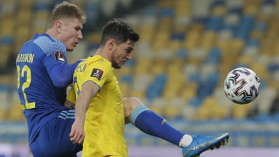 Aleksandr Marochkin och Roman Jaremtjuk i en duell.