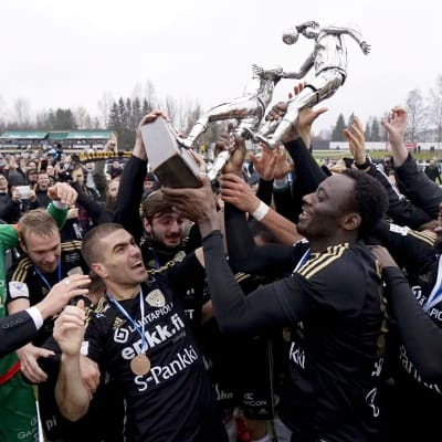 SJK firar guld
