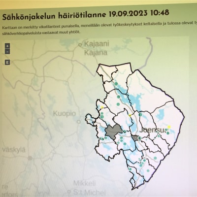 Sähköyhtiön häiriökartta, jossa näkyvät Pohjois-Karjalan kunnat ja muutama kunta Pohjois-Savon puolelta.
